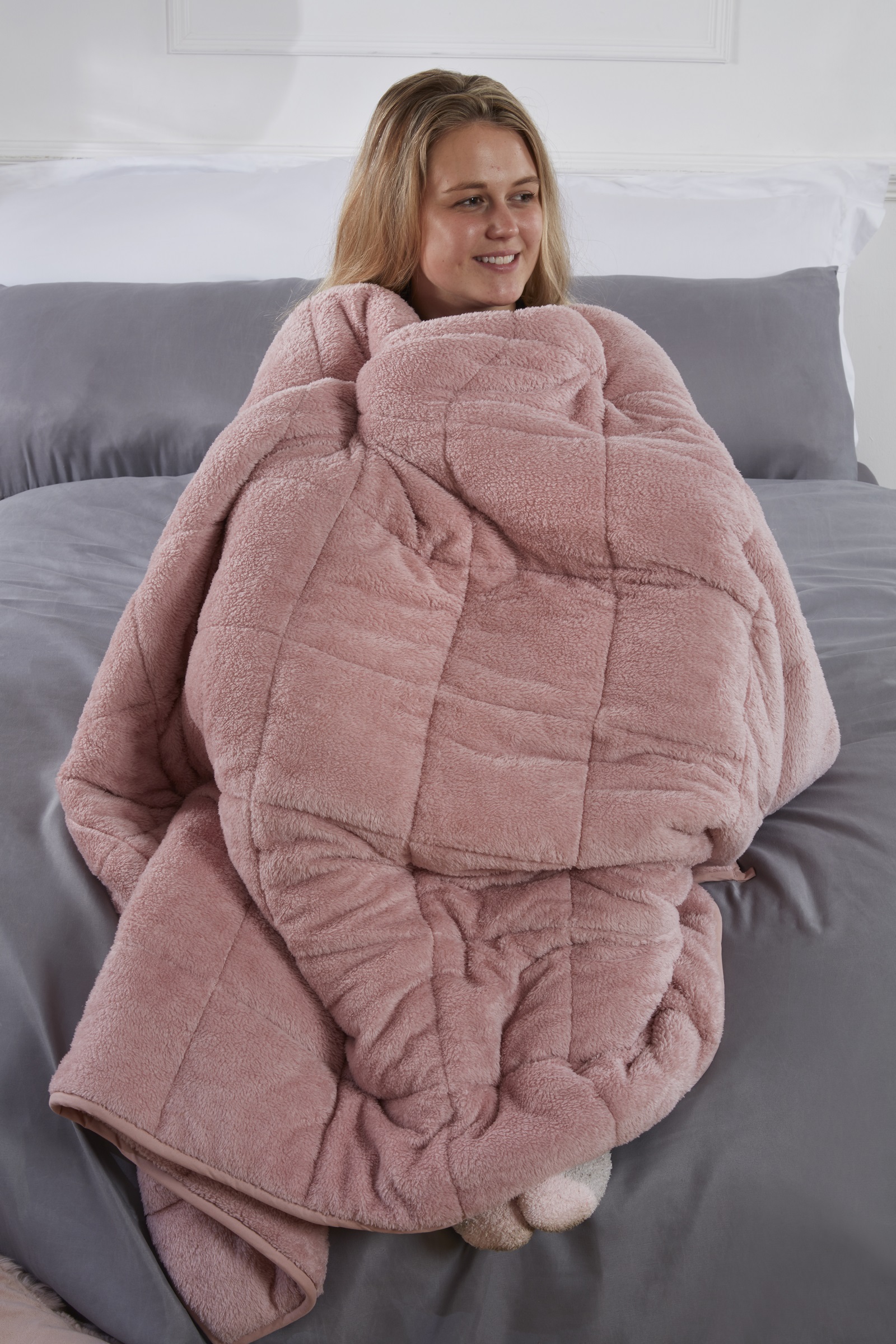 TEDDY WEIGHTED BLANKET - PINK - 6KG - 125 x 180cm - Mr Price Ireland